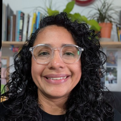 Dr. Laura Silva